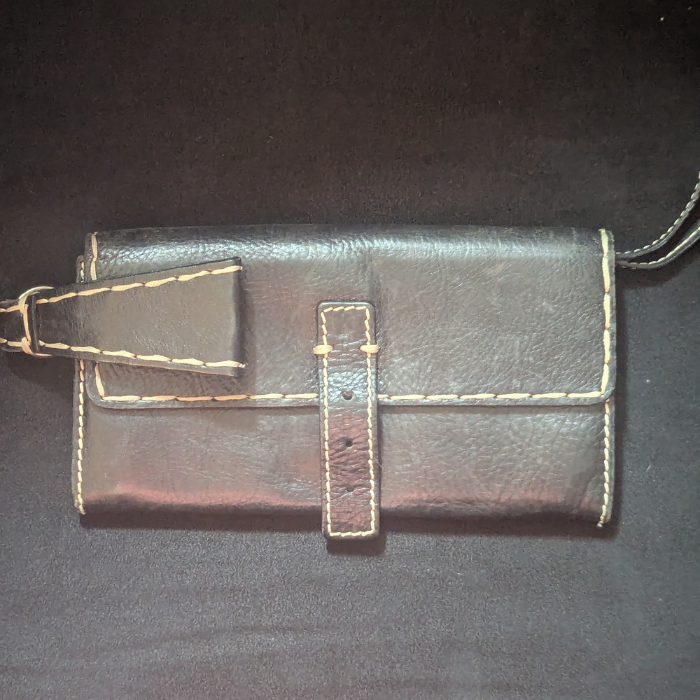 Elegant Brown Leather Clutch